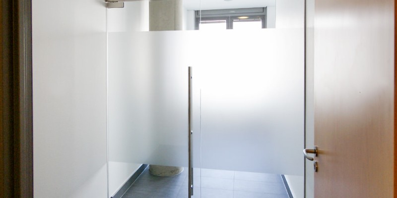 Glastüren und Raumabtrennungen